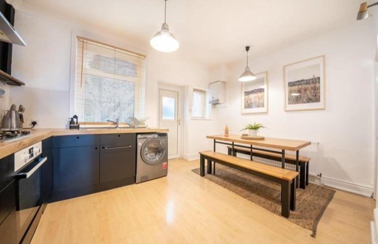 Poppy'S Cottage Матлок Экстерьер фото